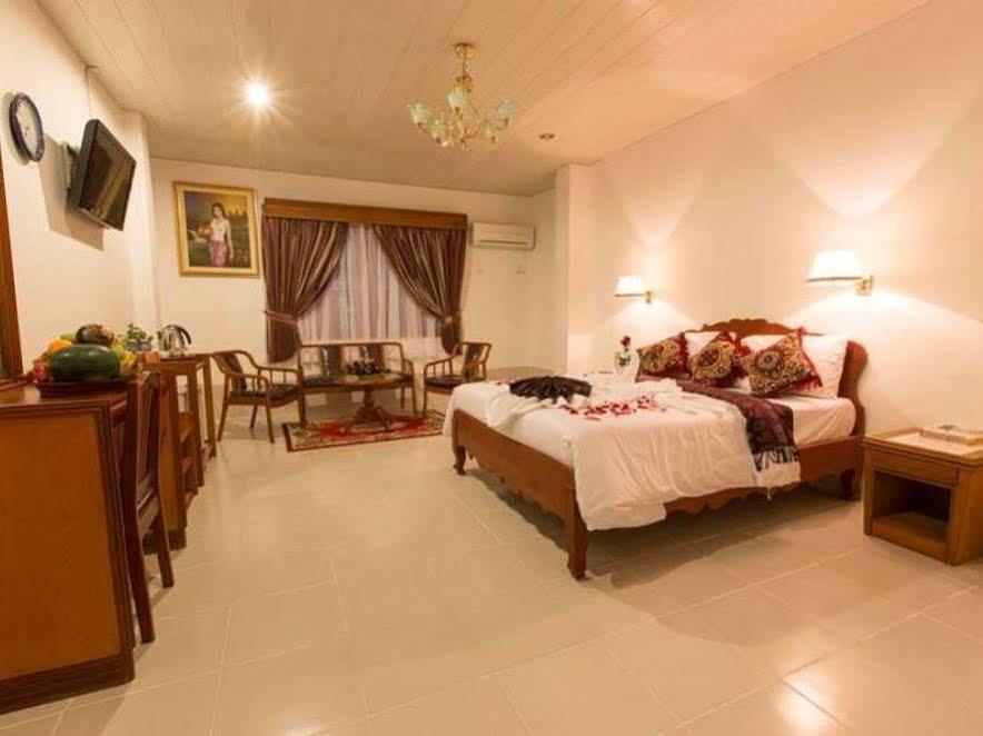 Asia Hotel Phnom Penh Luaran gambar